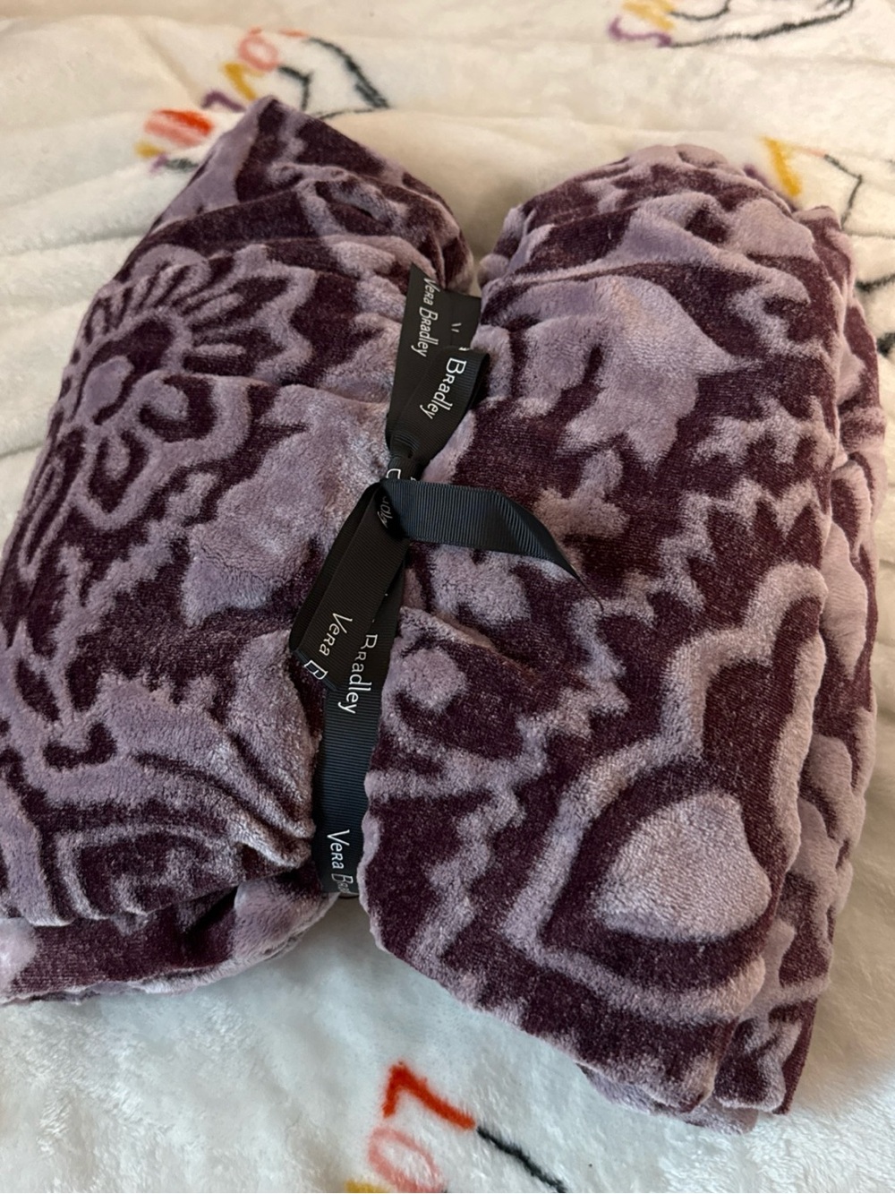 NWT Vera Bradley Textured Throw Blanket 80”x50” Java Mulled Wine Tonal